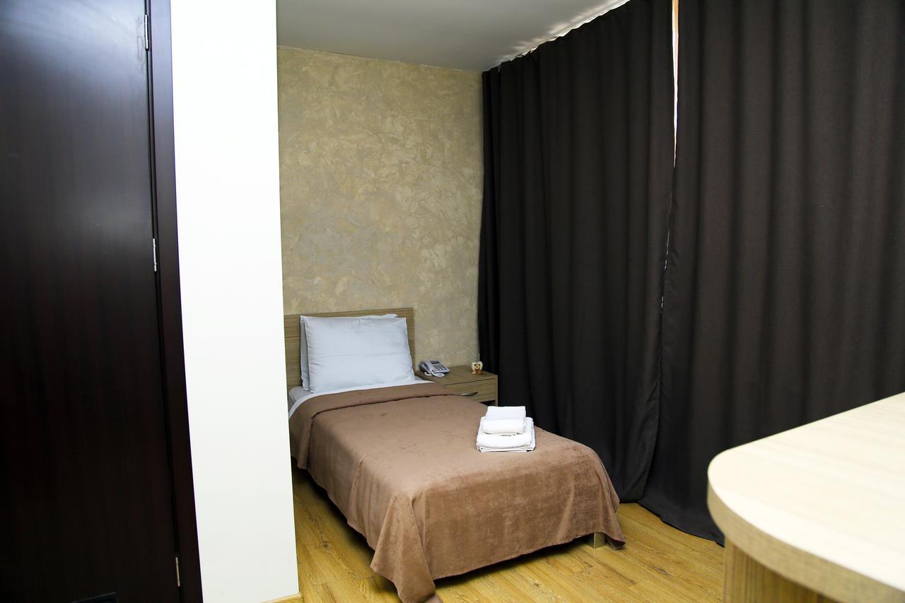 Iveria Hotel Khashuri Eksteriør bilde
